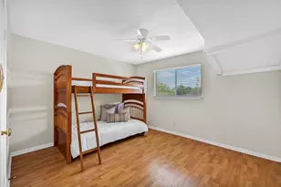107 E Willowick Ave, Friendswood, TX 77546 - Photo 10