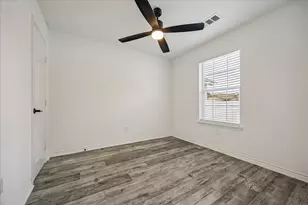 2610 Cochran St, Houston, TX 77009 - Photo 12