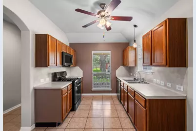 4138 Knollwick Court, Houston, TX 77053 - Photo 10