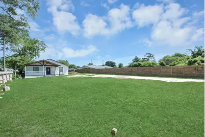 9106 Rockmore Drive, Houston, TX 77064 - Photo 6