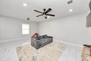 9106 Rockmore Dr, Houston, TX 77064 - Photo 14