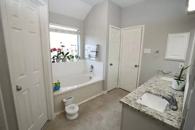 907 Riverside Drive, Alvin, TX 77511 - Photo 16