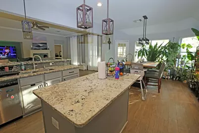 907 Riverside Drive, Alvin, TX 77511 - Photo 8