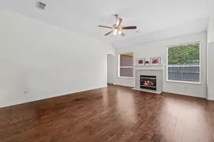 1914 Eastwood Lake Ct, Kingwood, TX 77339 - Photo 10