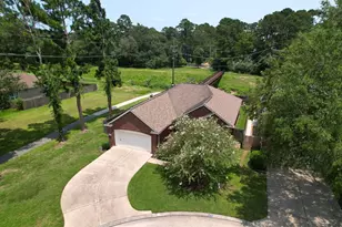 1914 Eastwood Lake Ct, Kingwood, TX 77339 - Photo 4