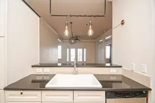 1900 Genesee St, Houston, TX 77006 - Photo 10