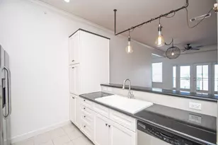 1900 Genesee St, Houston, TX 77006 - Photo 8