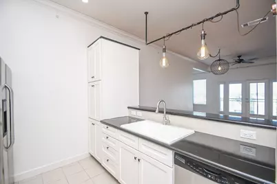 1900 Genesee Street #409, Houston, TX 77006 - Photo 8