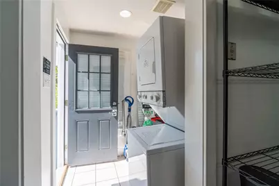 606 W Drew Street #B, Houston, TX 77006 - Photo 16