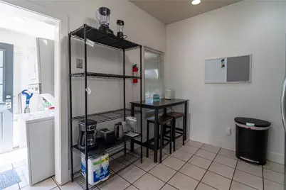 606 W Drew Street #B, Houston, TX 77006 - Photo 6