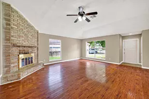 13847 Cherry Hollow Ln, Houston, TX 77082 - Photo 12