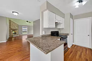 13847 Cherry Hollow Ln, Houston, TX 77082 - Photo 18