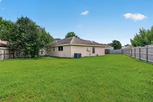 13847 Cherry Hollow Ln, Houston, TX 77082 - Photo 42
