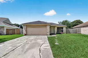 13847 Cherry Hollow Ln, Houston, TX 77082 - Photo 2