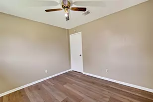 13847 Cherry Hollow Ln, Houston, TX 77082 - Photo 30