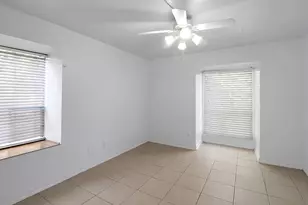5929 Queensloch Dr, Houston, TX 77096 - Photo 6