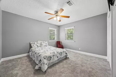 3702 Millbridge Drive, Houston, TX 77059 - Photo 18