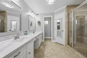 3702 Millbridge Dr, Houston, TX 77059 - Photo 12