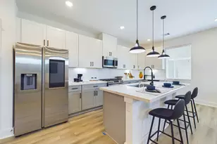 8317 Springwood Cyn Ln, Houston, TX 77055 - Photo 2