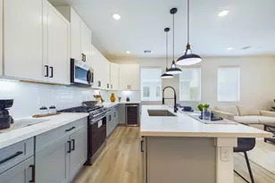 8317 Springwood Cyn Ln, Houston, TX 77055 - Photo 8