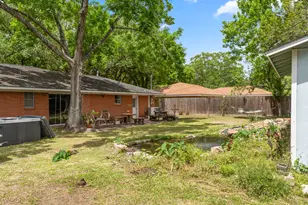 208 Lindsey Ave, Bay City, TX 77414 - Photo 26