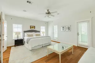 9680 Airways Ln, Galveston, TX 77554 - Photo 32