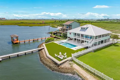 9680 Airways Lane, Galveston, TX 77554 - Photo 1