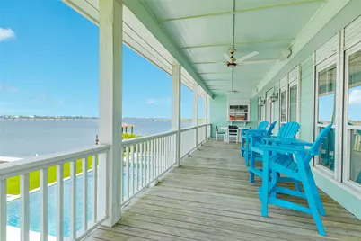 9680 Airways Lane, Galveston, TX 77554 - Photo 50