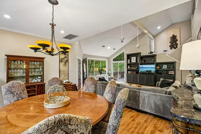 34 Highbush Court, The Woodlands, TX 77381 - Photo 6