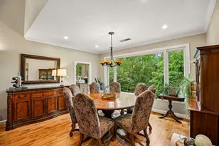 34 Highbush Ct, The Woodlands, TX 77381 - Photo 10