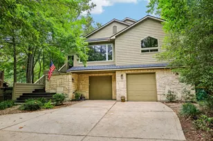 34 Highbush Ct, The Woodlands, TX 77381 - Photo 2