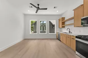 7210 Weyburn St, Houston, TX 77028 - Photo 6