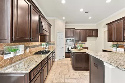 22 Jaspers Place, Spring, TX 77389 - Photo 8