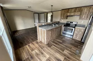 5104 39th St, Dickinson, TX 77539 - Photo 10