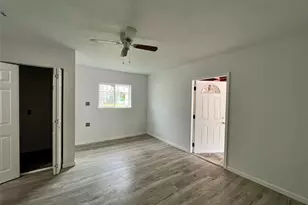 5104 39th St, Dickinson, TX 77539 - Photo 18