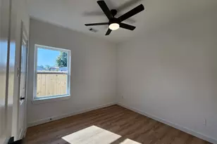 7817 Beckley St, Houston, TX 77088 - Photo 10