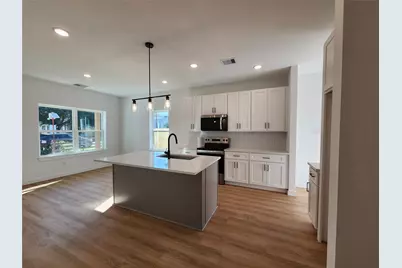 7817 Beckley Street #B, Houston, TX 77088 - Photo 4