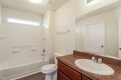 6301 Hogue Street, Houston, TX 77087 - Photo 8