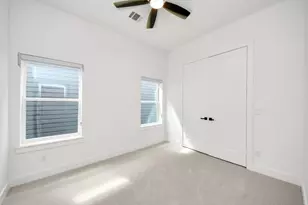 2711 Delano St, Houston, TX 77004 - Photo 40