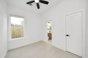 2711 Delano St, Houston, TX 77004 - Photo 20