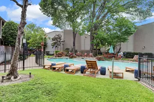 1100 Augusta Dr, Houston, TX 77057 - Photo 16