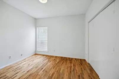 1100 Augusta Drive #63, Houston, TX 77057 - Photo 12