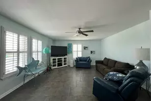 16527 Frances Drake Rd, Jamaica Beach, TX 77554 - Photo 4