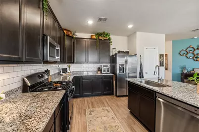 11947 Sunshine Park Drive N, Willis, TX 77318 - Photo 14