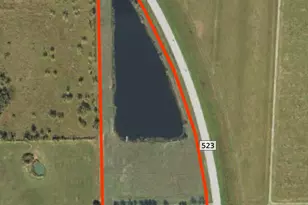 697 E County Road 341, Angleton, TX 77515 - Photo 4