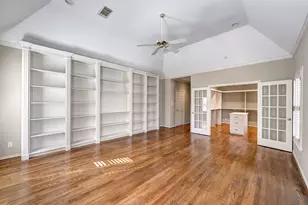 1226 Ripple Creek Dr, Houston, TX 77057 - Photo 18