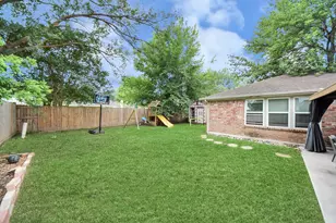 12219 Monticeto Ln, Meadows Place, TX 77477 - Photo 14