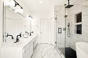 15214 Walden Park Ct, Houston, TX 77049 - Photo 28