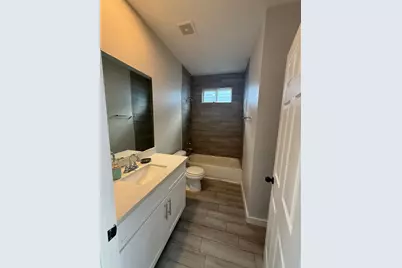 4923 Higgins St Street, Houston, TX 77033 - Photo 4