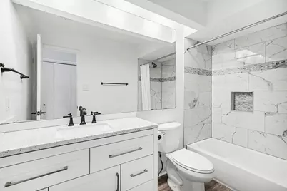 1723 Linfield Way, Houston, TX 77058 - Photo 16